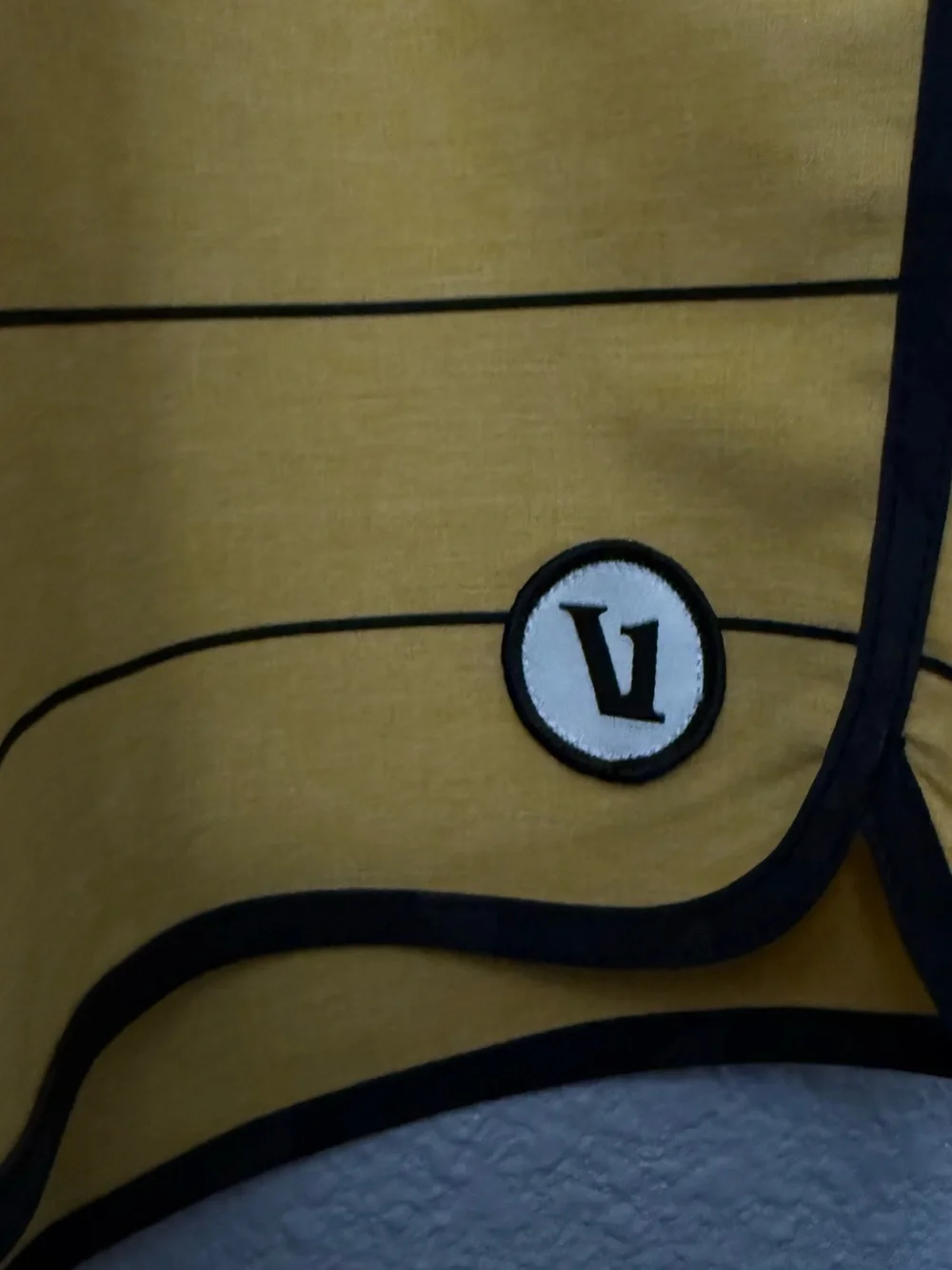 Vuori Cruise Boardshorts in Gold and Black Strips waist 34” inseam 7”